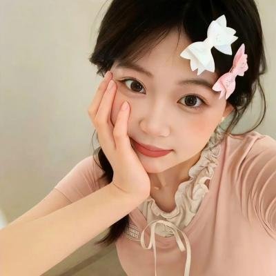 蜘蛛网中的女孩